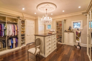 mansion custom closet