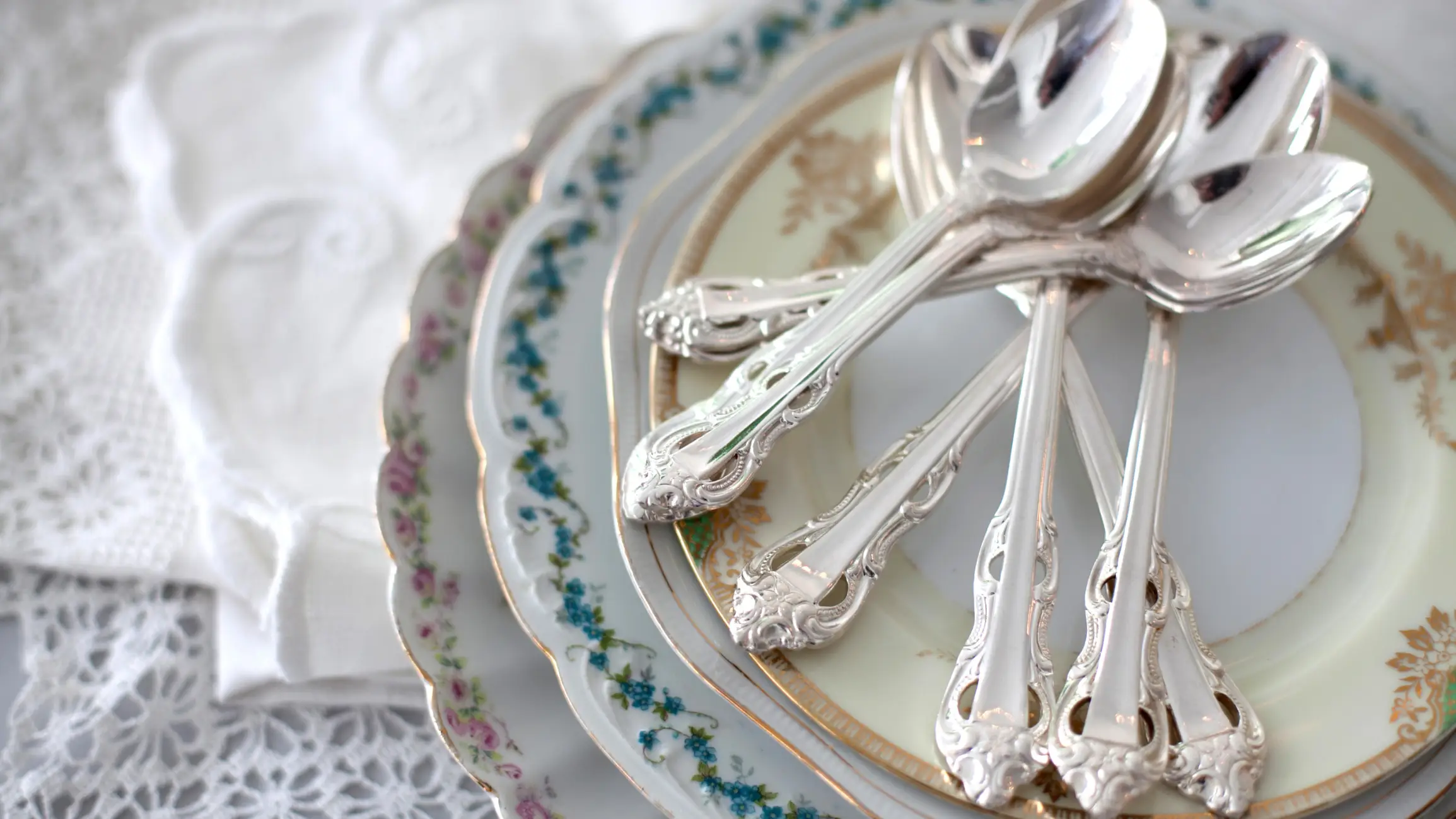 How-to-Care-for-Your-Collectibles-and-Heirlooms-Blog