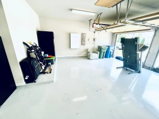 Debby Additional After 7 Garage with Lynn