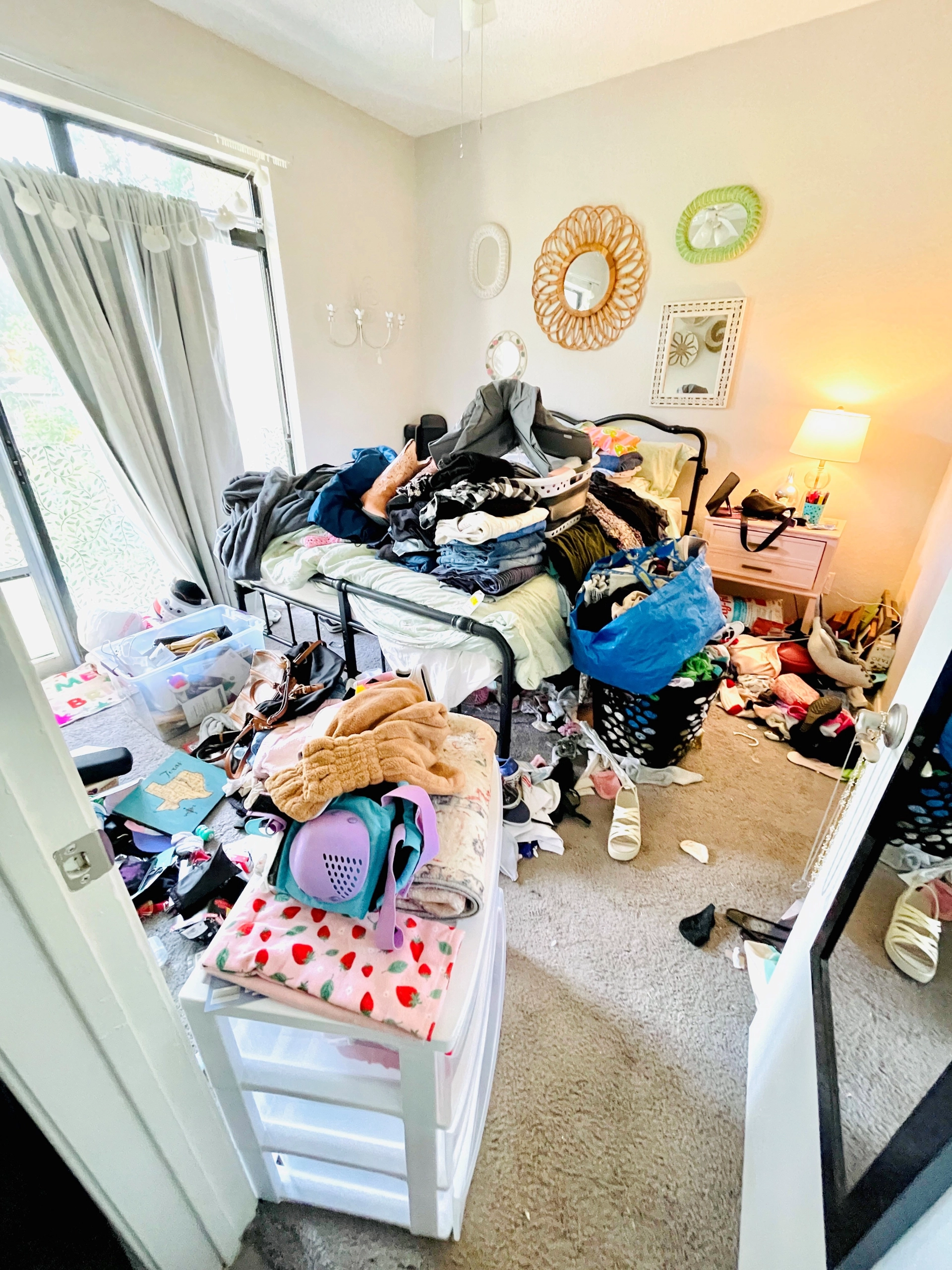 Bedroom Organizing Gallery 11 BEFORE